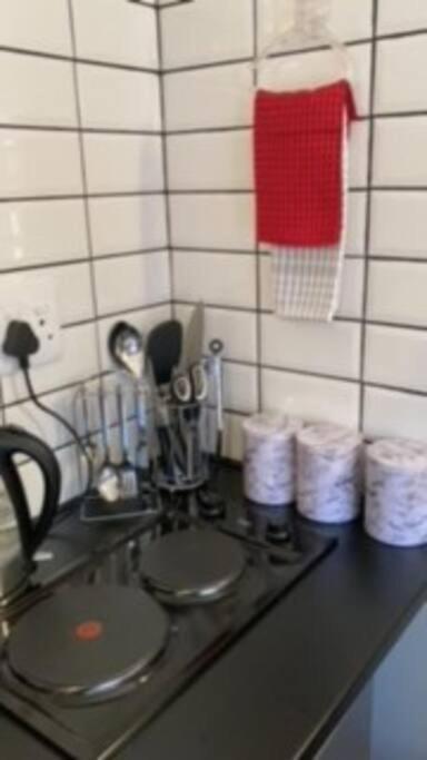 Best Overnight With Free Wifi. Modern & Private Bloemfontein Kültér fotó